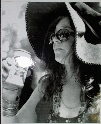 Janis Joplin / Drinking A Pabst