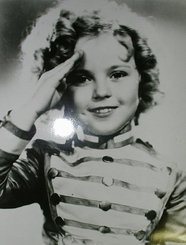 Shirley Temple / Salute